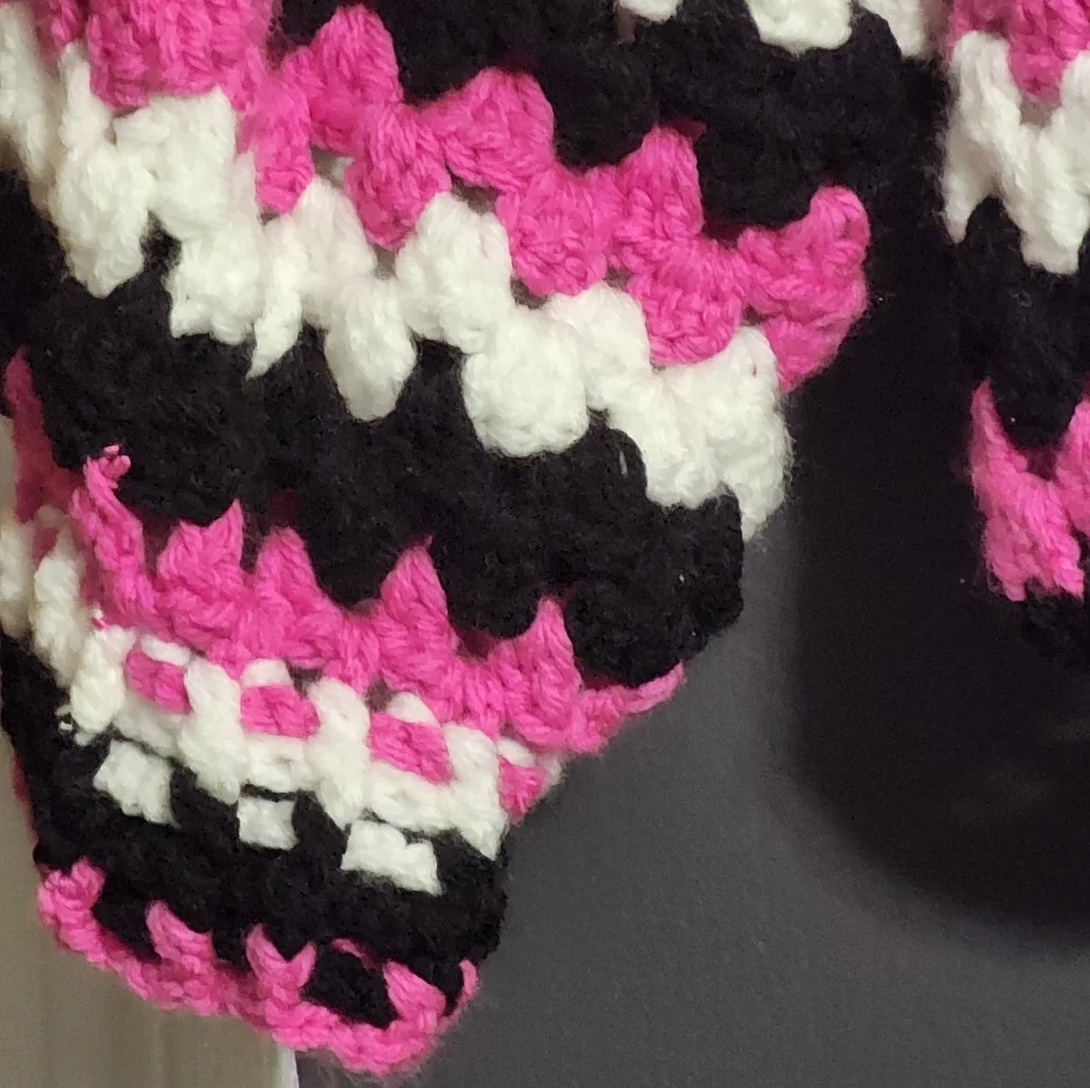 Child's Hexagon Cardigan - Picture 4 of 8